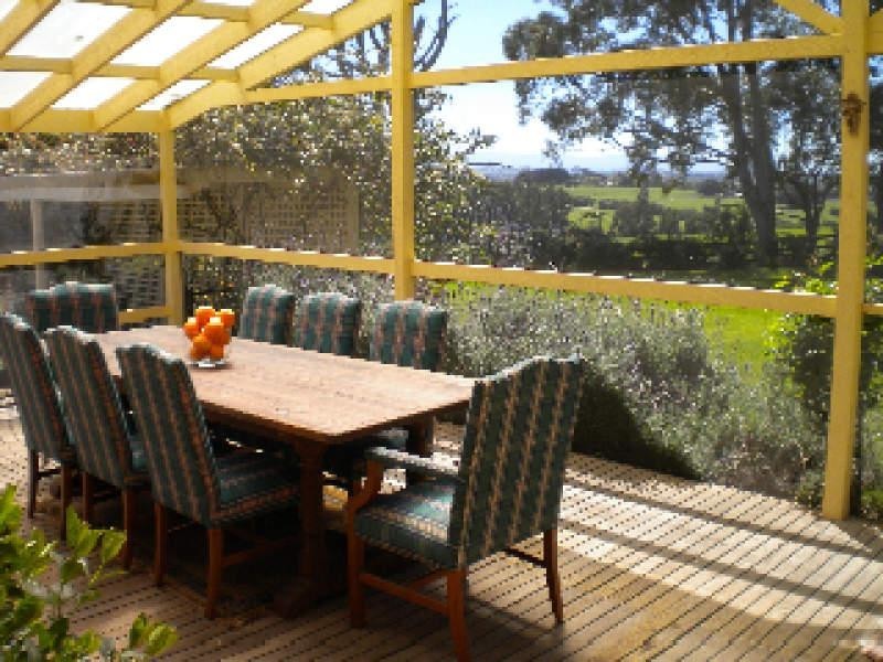 1105 Jacksons Track, Jindivick VIC 3818