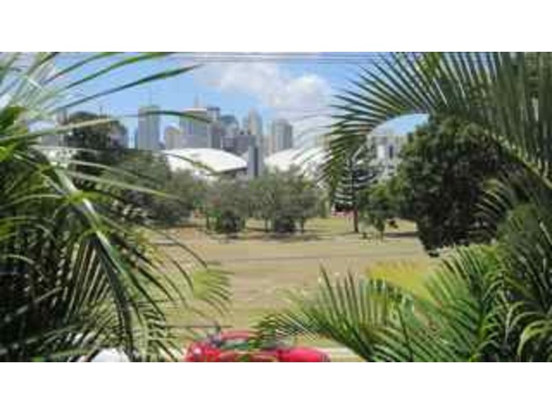 21 Edmondstone Street, South Brisbane QLD 4101