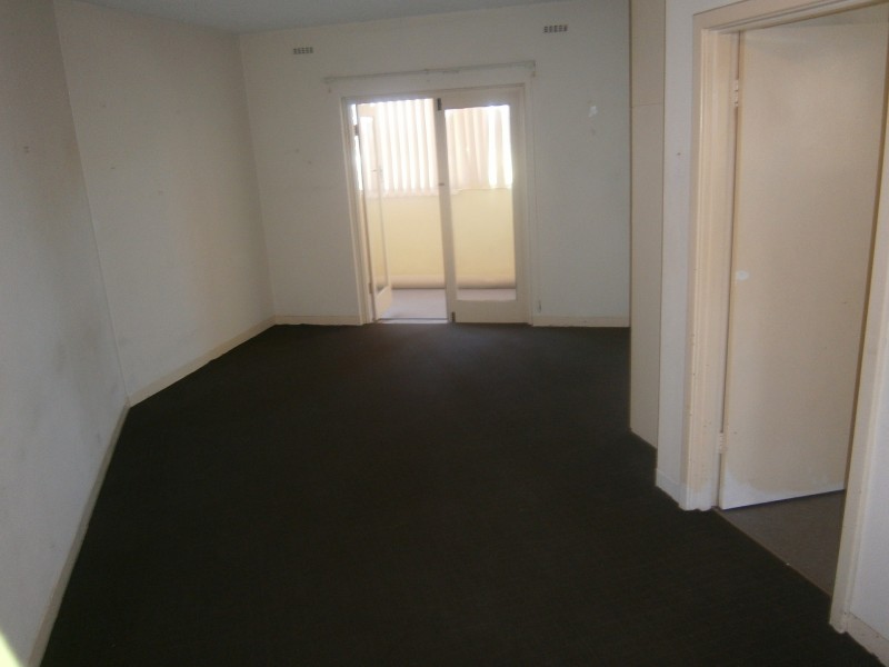 4/43 Kinsella Street, Joondanna WA 6060