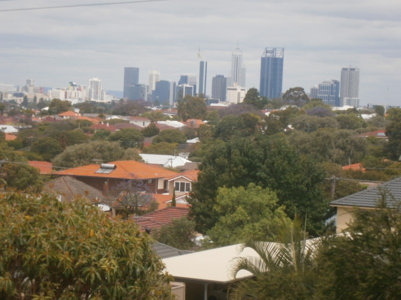 4/43 Kinsella Street, Joondanna WA 6060