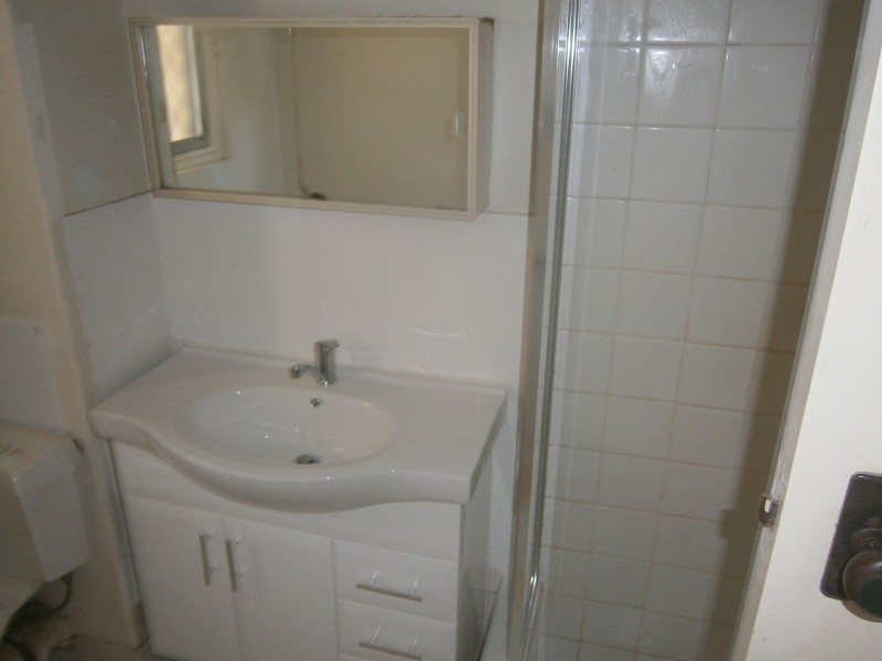 4/43 Kinsella Street, Joondanna WA 6060