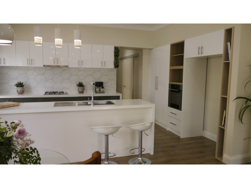 94 Raglan Avenue, South Plympton SA 5038