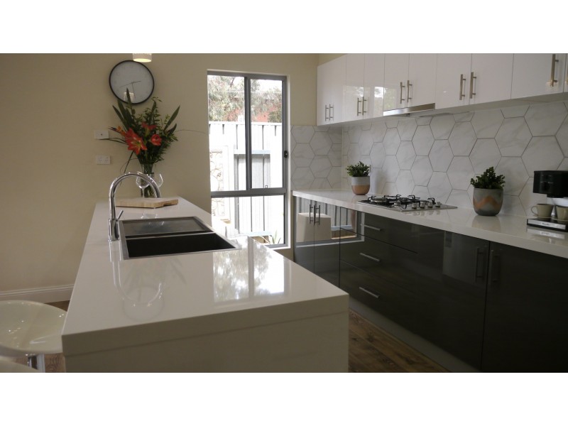 94 Raglan Avenue, South Plympton SA 5038