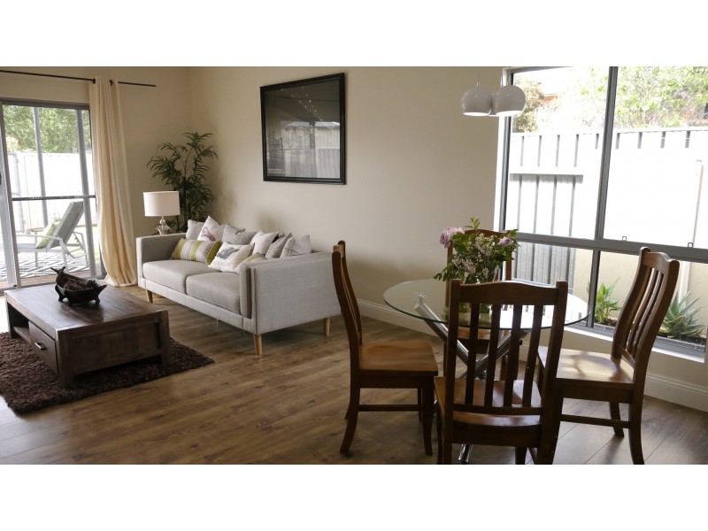 94 Raglan Avenue, South Plympton SA 5038