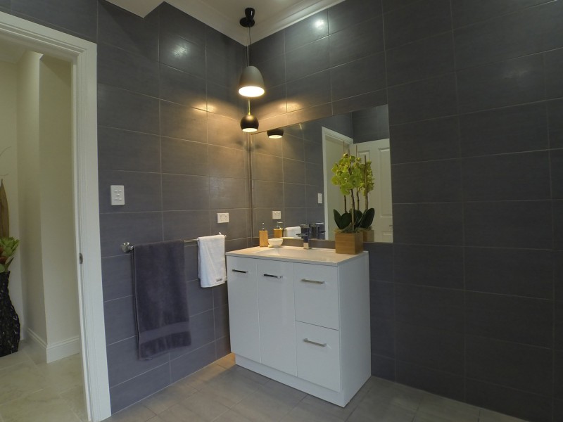 94 Raglan Avenue, South Plympton SA 5038