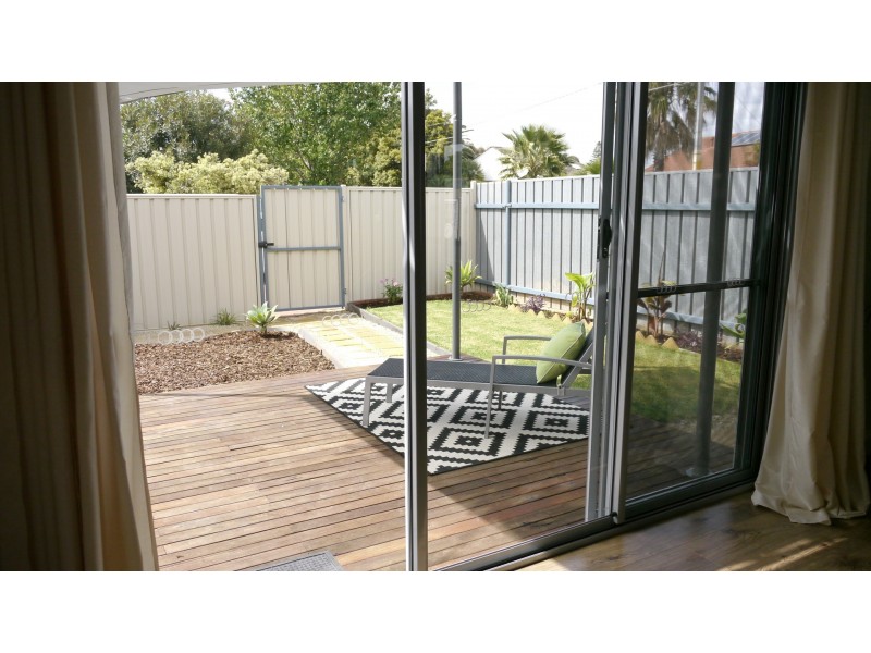 94 Raglan Avenue, South Plympton SA 5038