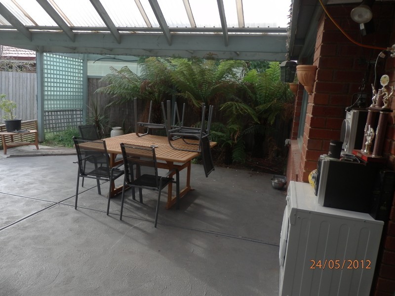 2 Lena court, Hoppers Crossing VIC 3029