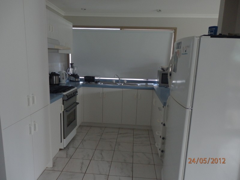 2 Lena court, Hoppers Crossing VIC 3029