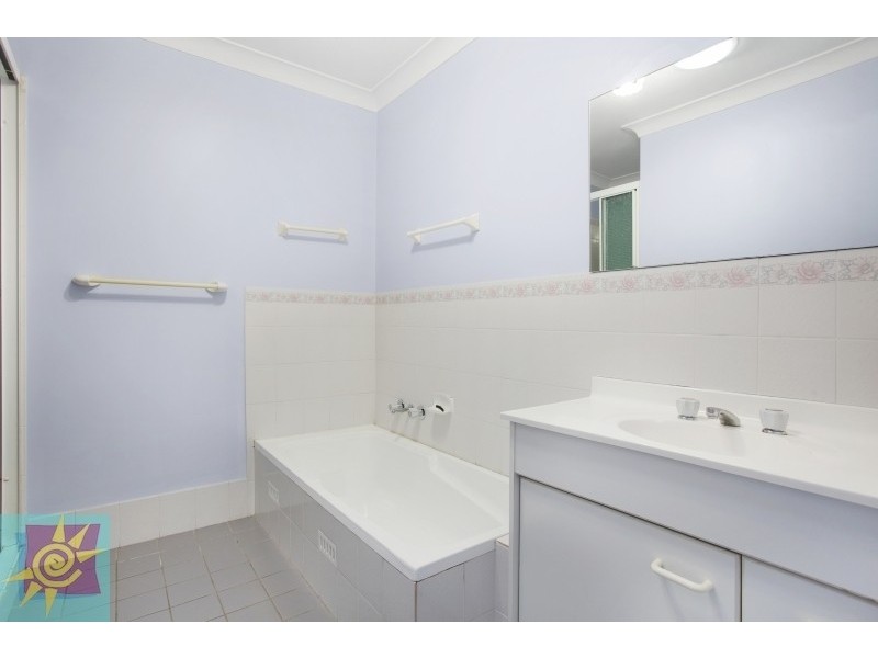 2/5 Benjamin Lee Drive, Raymond Terrace NSW 2324