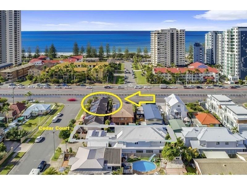 1/2 Cedar Court, Burleigh Heads QLD 4220