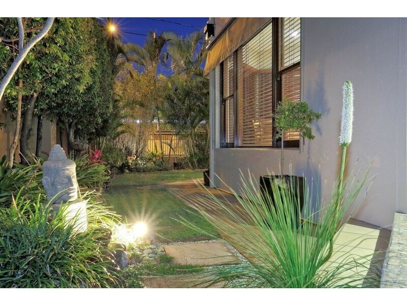 1/2 Cedar Court, Burleigh Heads QLD 4220