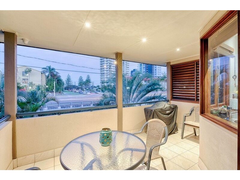 1/2 Cedar Court, Burleigh Heads QLD 4220