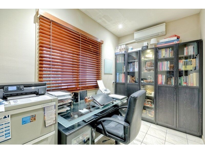 1/2 Cedar Court, Burleigh Heads QLD 4220