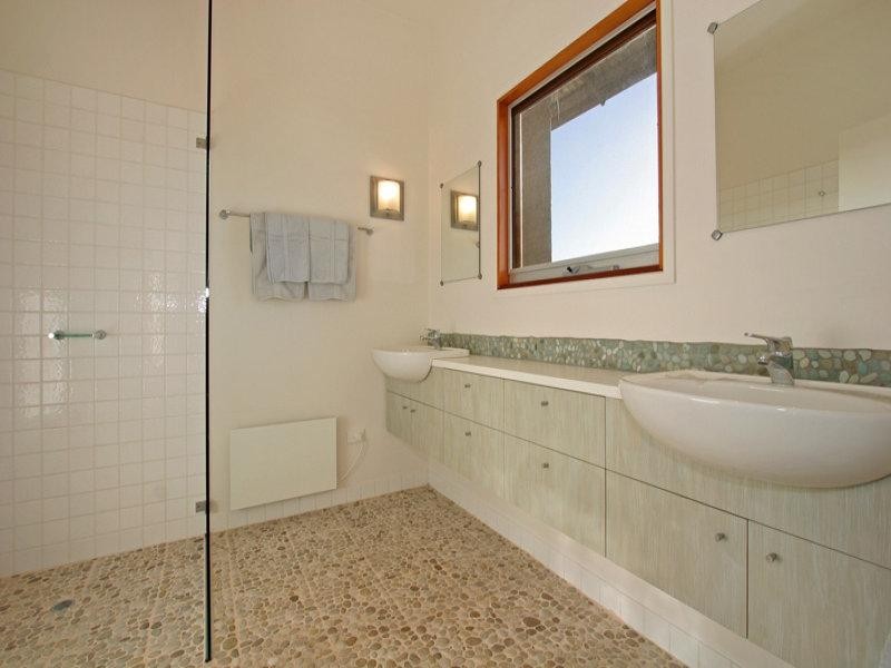 225 Gwenmarlin Road, Flinders VIC 3929