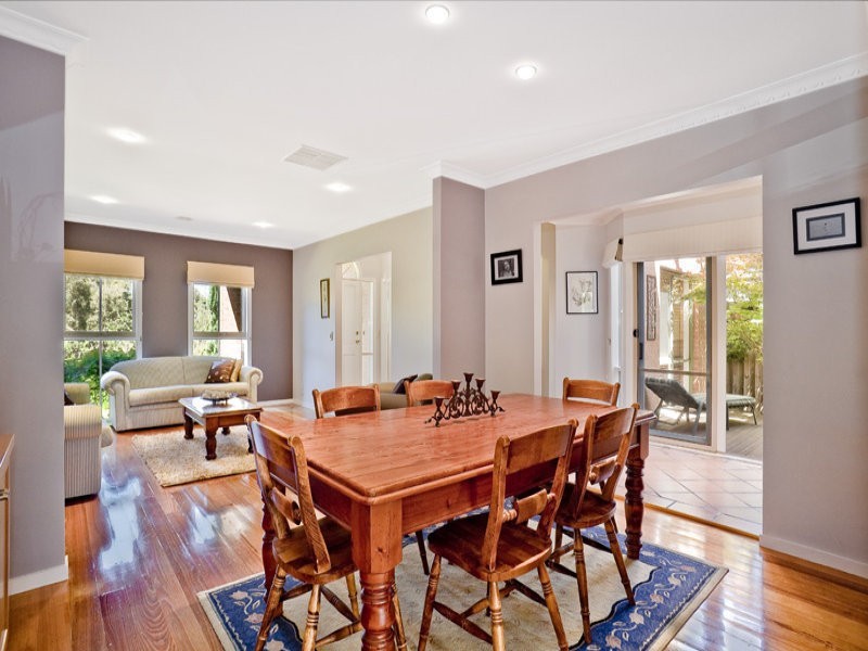 49 James Cook Drive, Diamond Creek VIC 3089