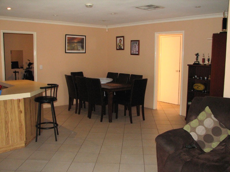 3 Aroona Way, Maddington WA 6109