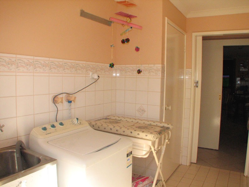 3 Aroona Way, Maddington WA 6109