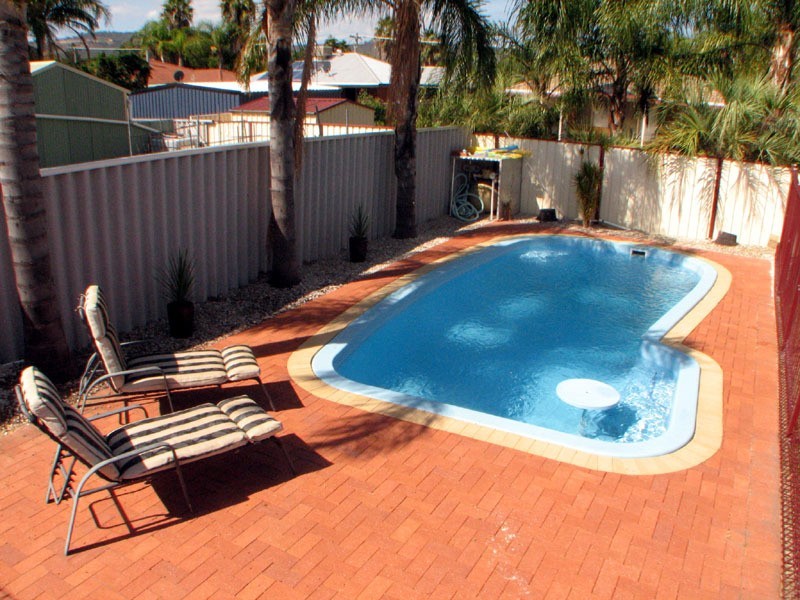 3 Aroona Way, Maddington WA 6109