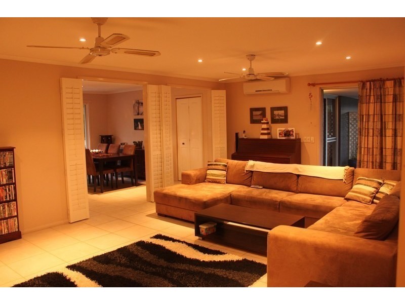 7 Todman Drive, Mudgeeraba QLD 4213