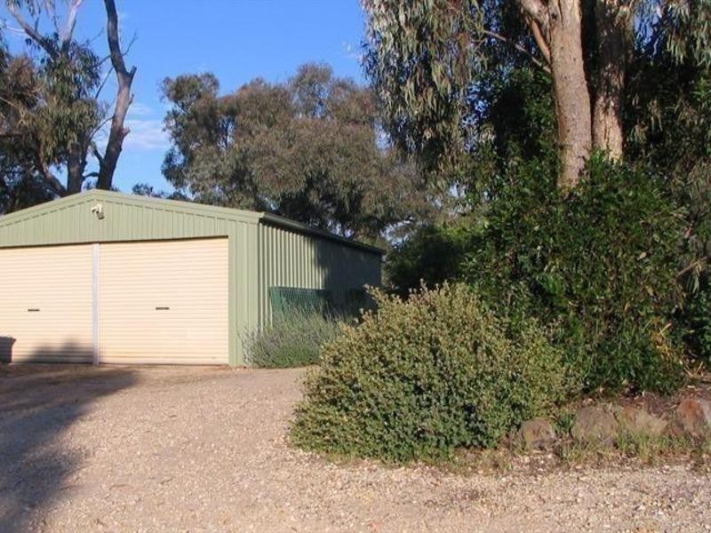 11 Butterworth St, Castlemaine VIC 3450