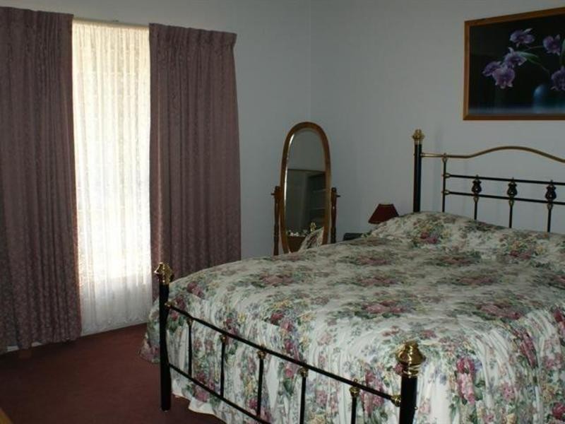 11 Butterworth St, Castlemaine VIC 3450