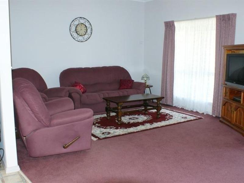 11 Butterworth St, Castlemaine VIC 3450