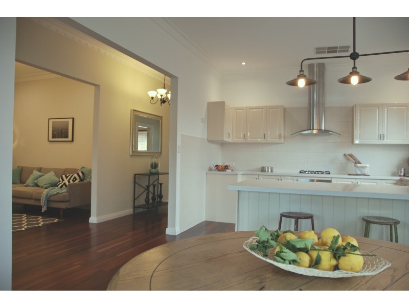 125 Walter Rd East, Bassendean WA 6054