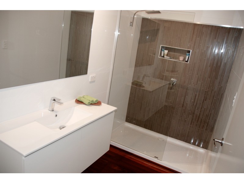125 Walter Rd East, Bassendean WA 6054