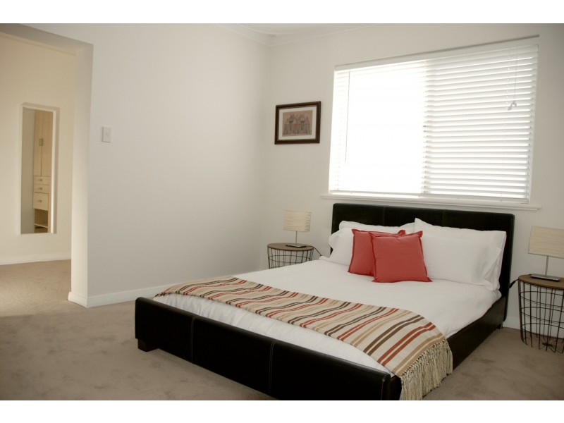 125 Walter Rd East, Bassendean WA 6054