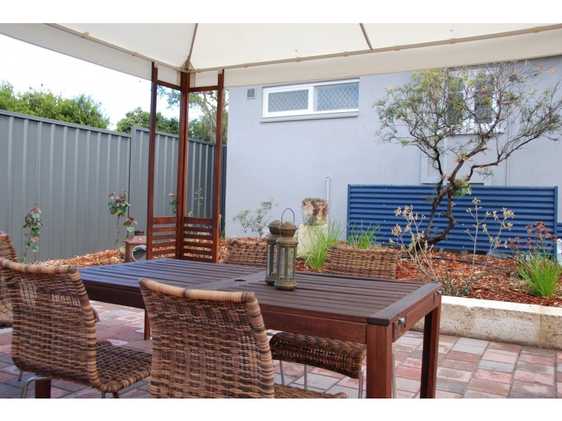 125 Walter Rd East, Bassendean WA 6054