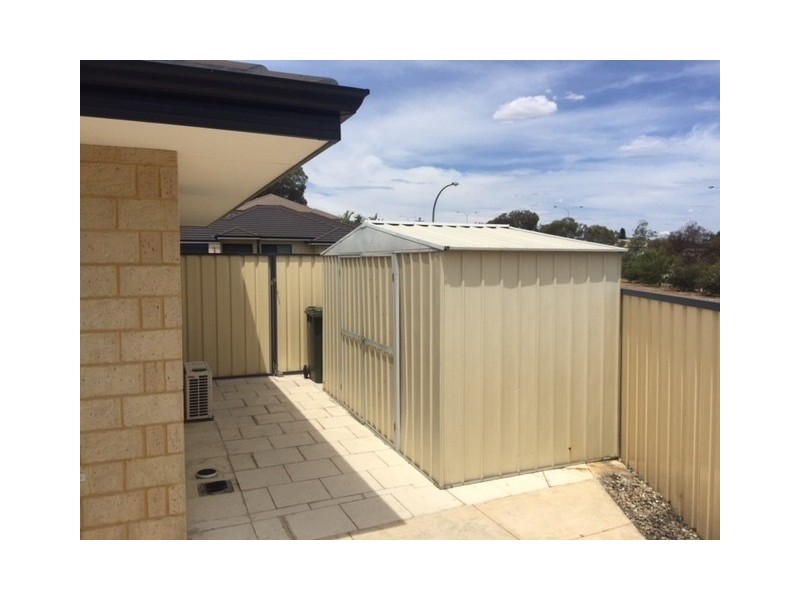 1 Verdello Way, Pearsall WA 6065