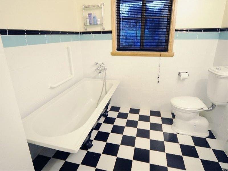 117 Emu Bay Road, Deloraine TAS 7304