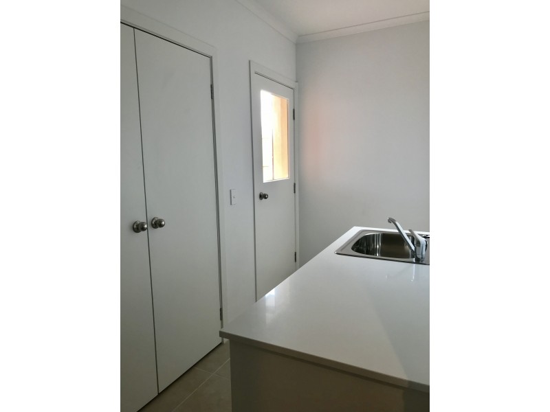 61 Steen Ave, Wollert VIC 3750