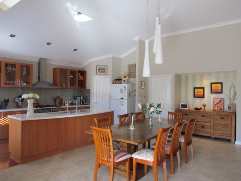 21 Labianca Vista, Carramar WA 6031
