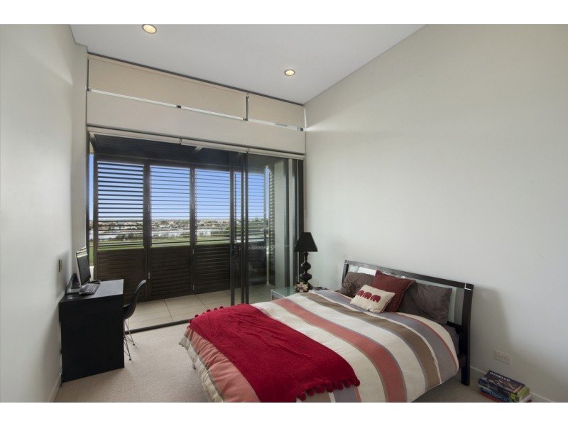 Paradise Point QLD 4216