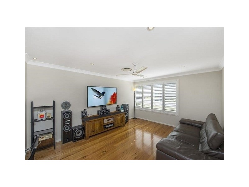 18 Shropshire Street, Gorokan NSW 2263