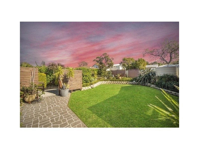 18 Shropshire Street, Gorokan NSW 2263