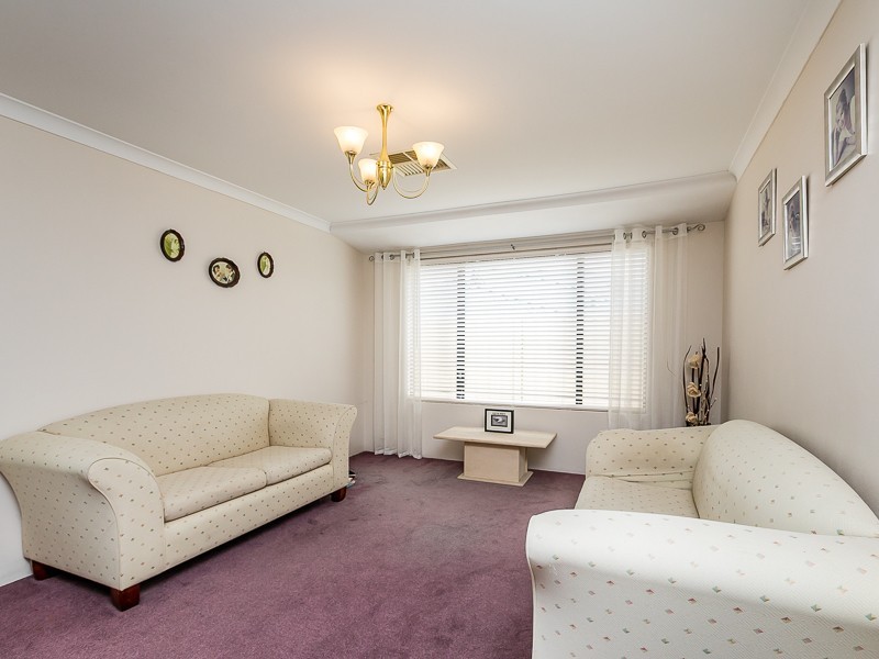 51 Innesvale Way, Carramar WA 6031