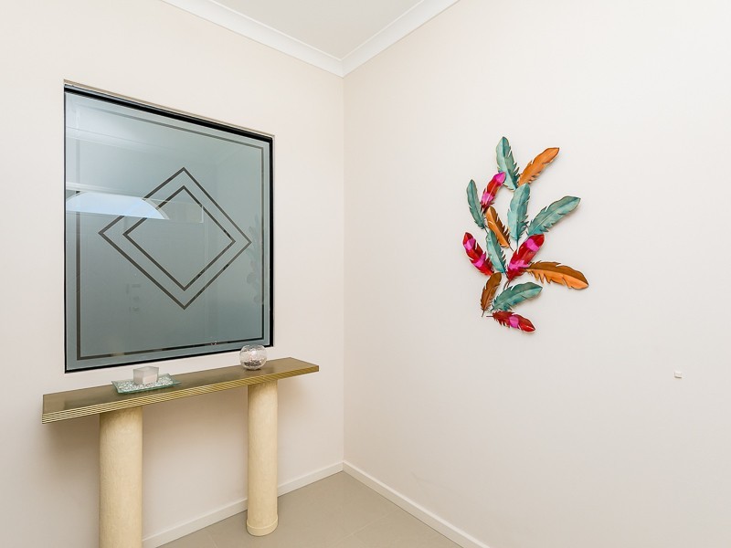 51 Innesvale Way, Carramar WA 6031