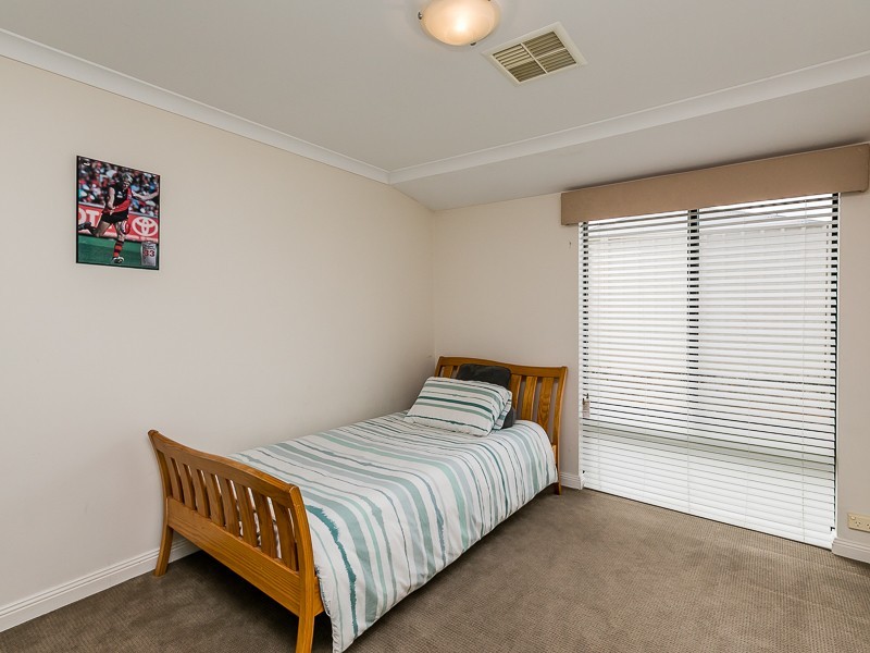 51 Innesvale Way, Carramar WA 6031
