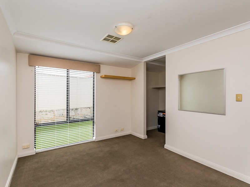 51 Innesvale Way, Carramar WA 6031