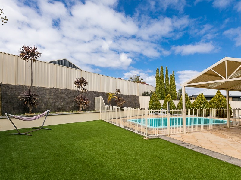 51 Innesvale Way, Carramar WA 6031