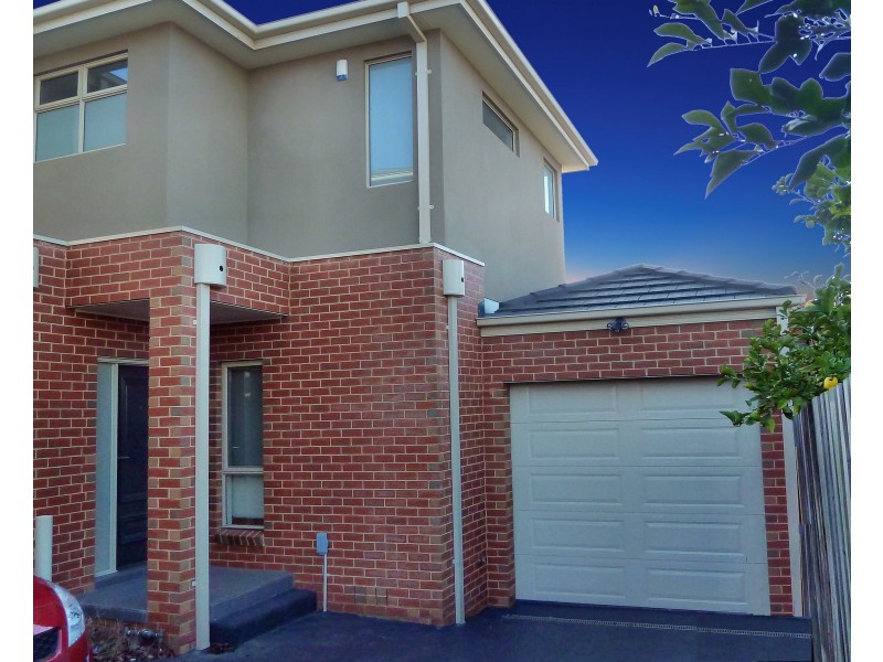 4/10 Banchory Street, Essendon VIC 3040