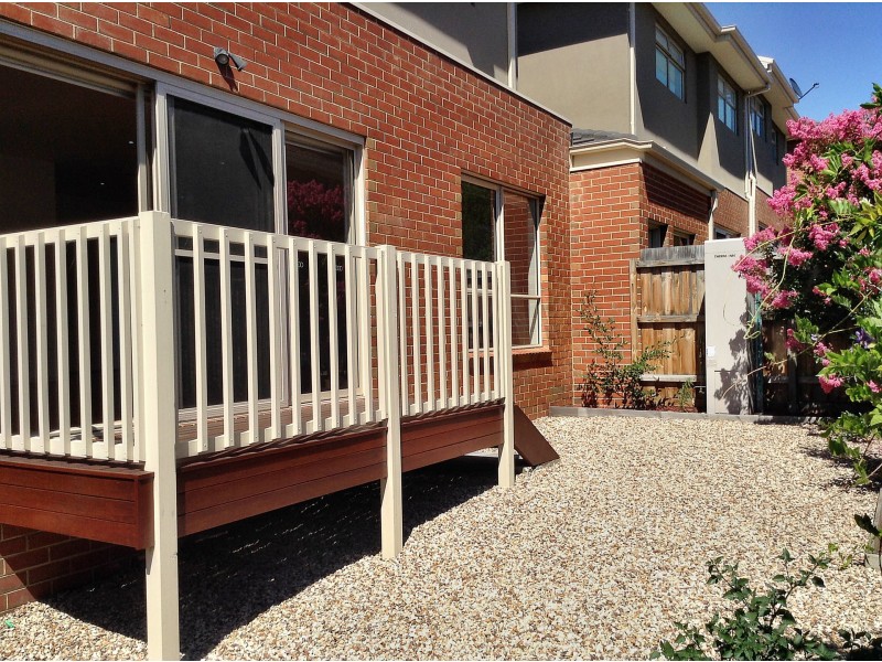 4/10 Banchory Street, Essendon VIC 3040