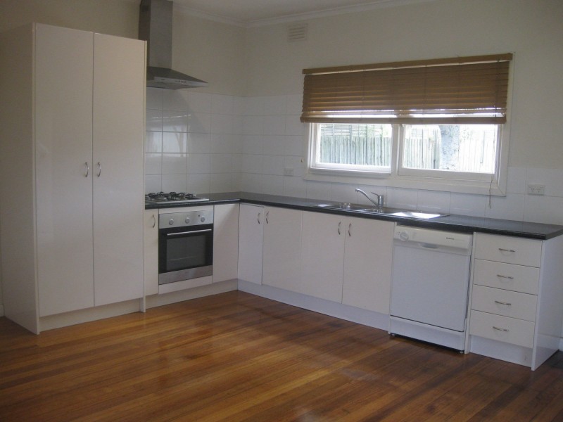 4 Ashleigh Avenue, Frankston VIC 3199