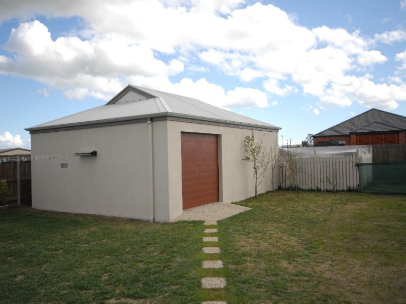 22 Kooralbyn Court, Bairnsdale VIC 3875