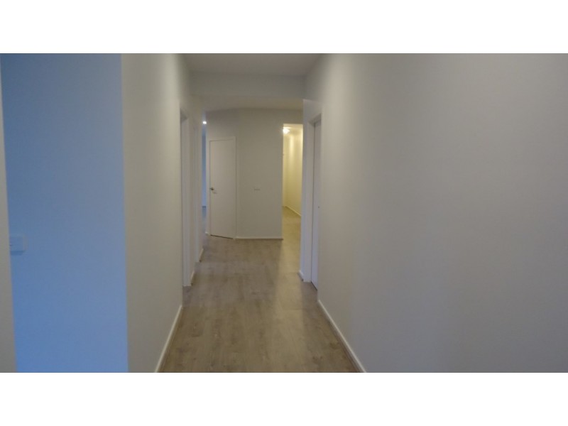 18 Bensonhurt Parade, Point Cook VIC 3030