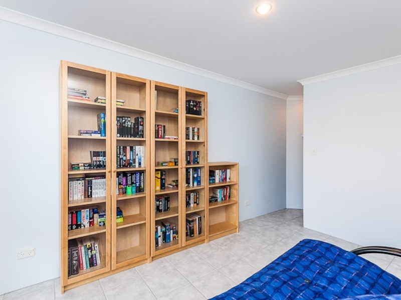 18 Kin Bay Entrance, Mindarie WA 6030