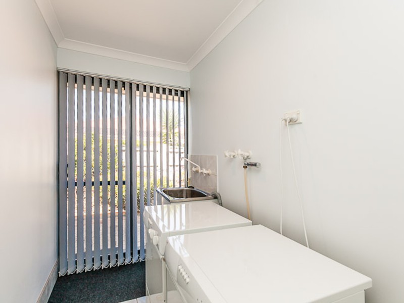 18 Kin Bay Entrance, Mindarie WA 6030