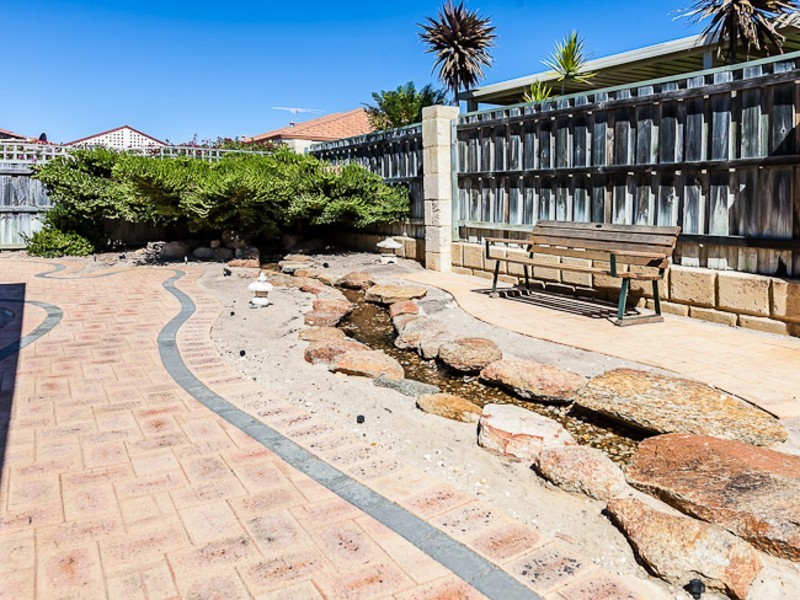 18 Kin Bay Entrance, Mindarie WA 6030